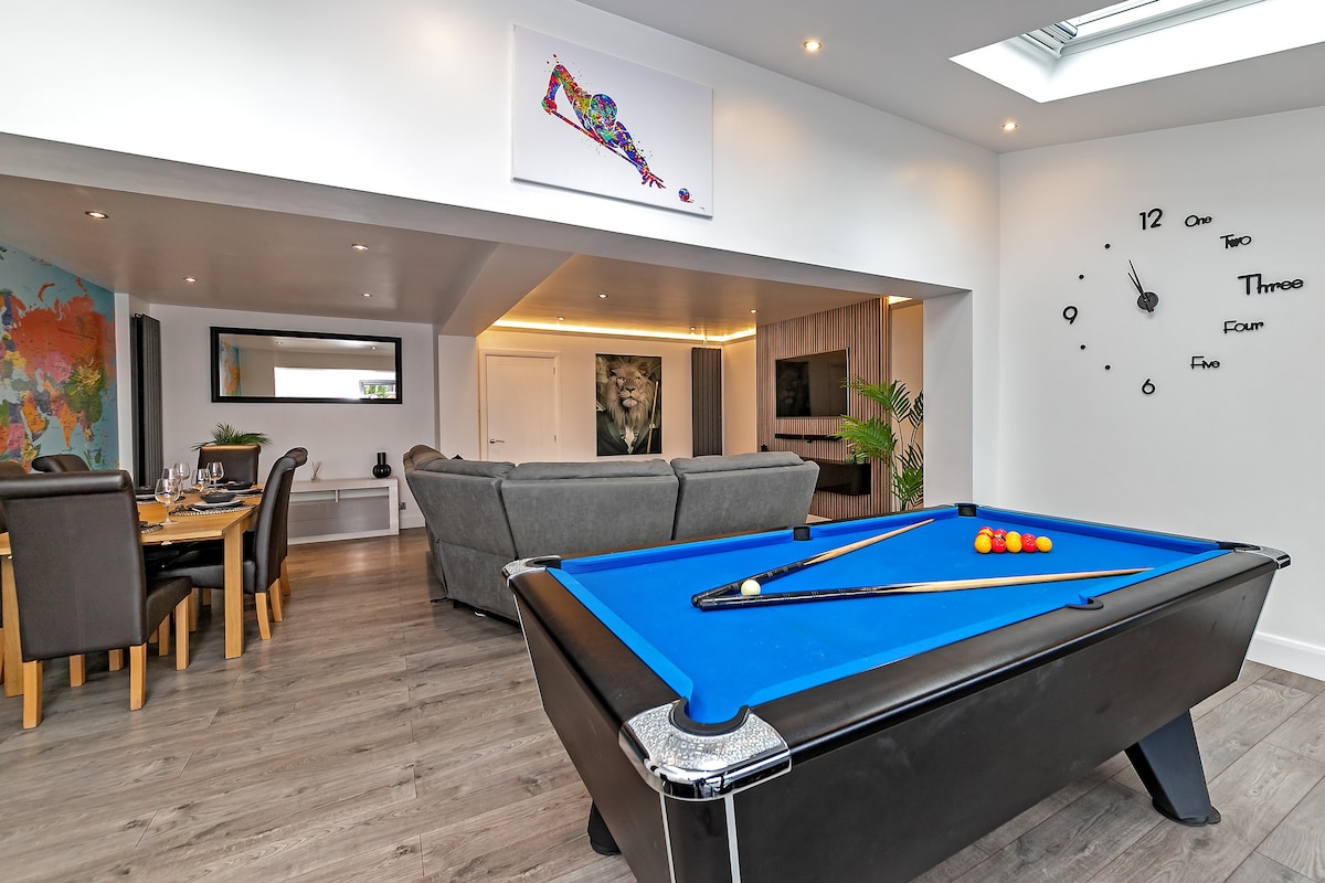 Contractors Dream~POOL TABLE~Close to Airport