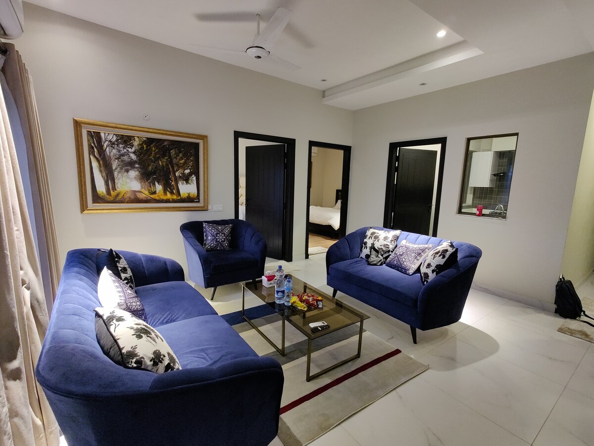 2 Bedroom Luxury Apartment | Gulberg III