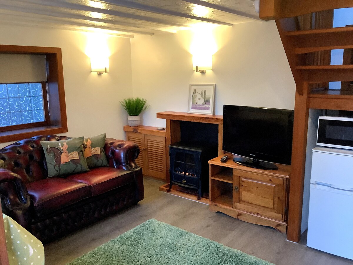 Selfcatering Coach House New Forest
Dog Friendly