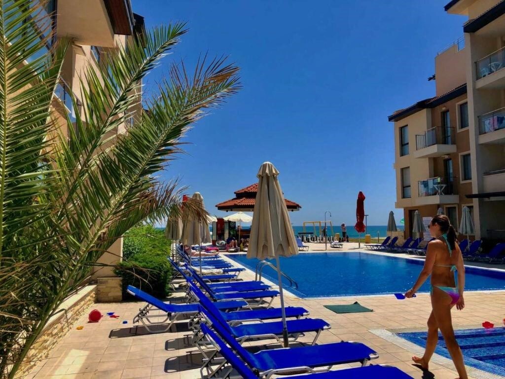 First Line Obzor Beach Apartment