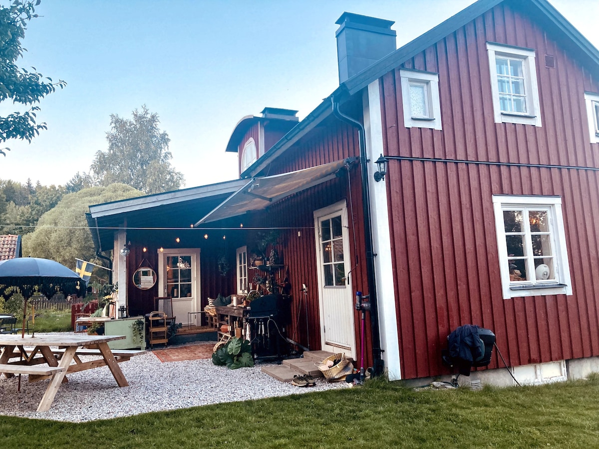 Family friendly house near Stockholm, green garden