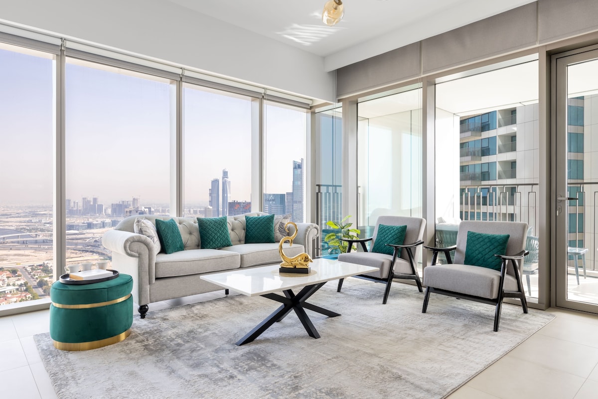 Massive 3.5BR | Burj Views | 3 Balconies  |160 sqm