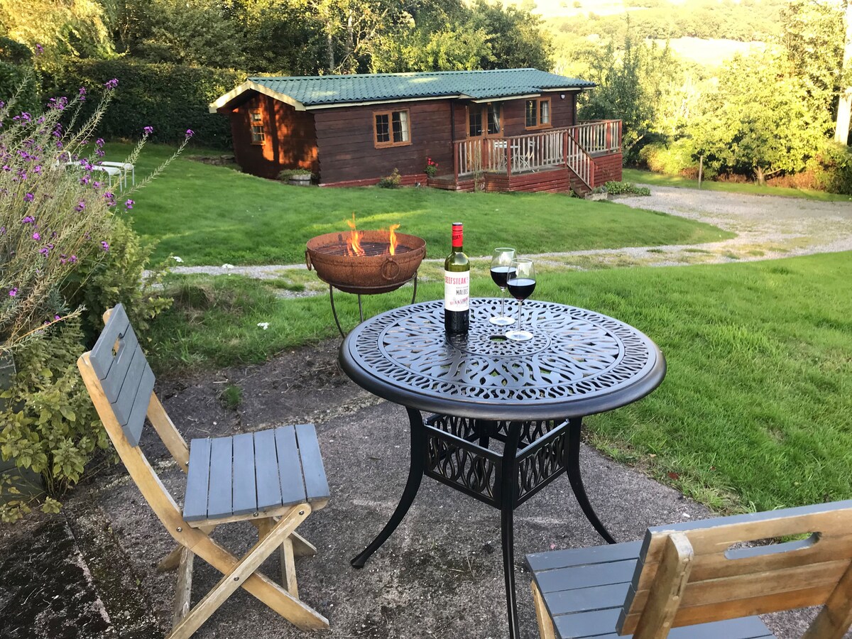 Splendid secluded Lodge, Conwy County, Wales