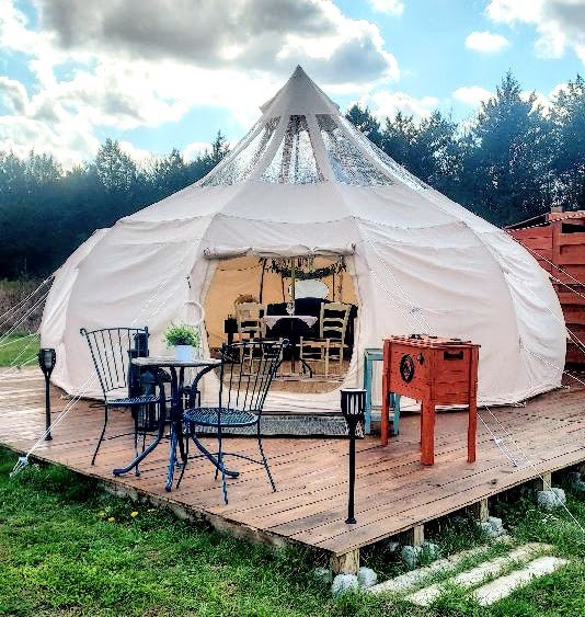 Cozy & Romantic Glamping Escape