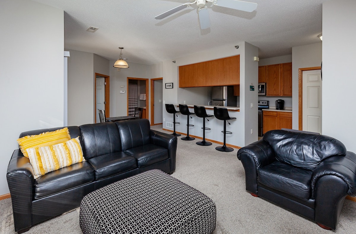 Perfectly Located Ankeny Condo