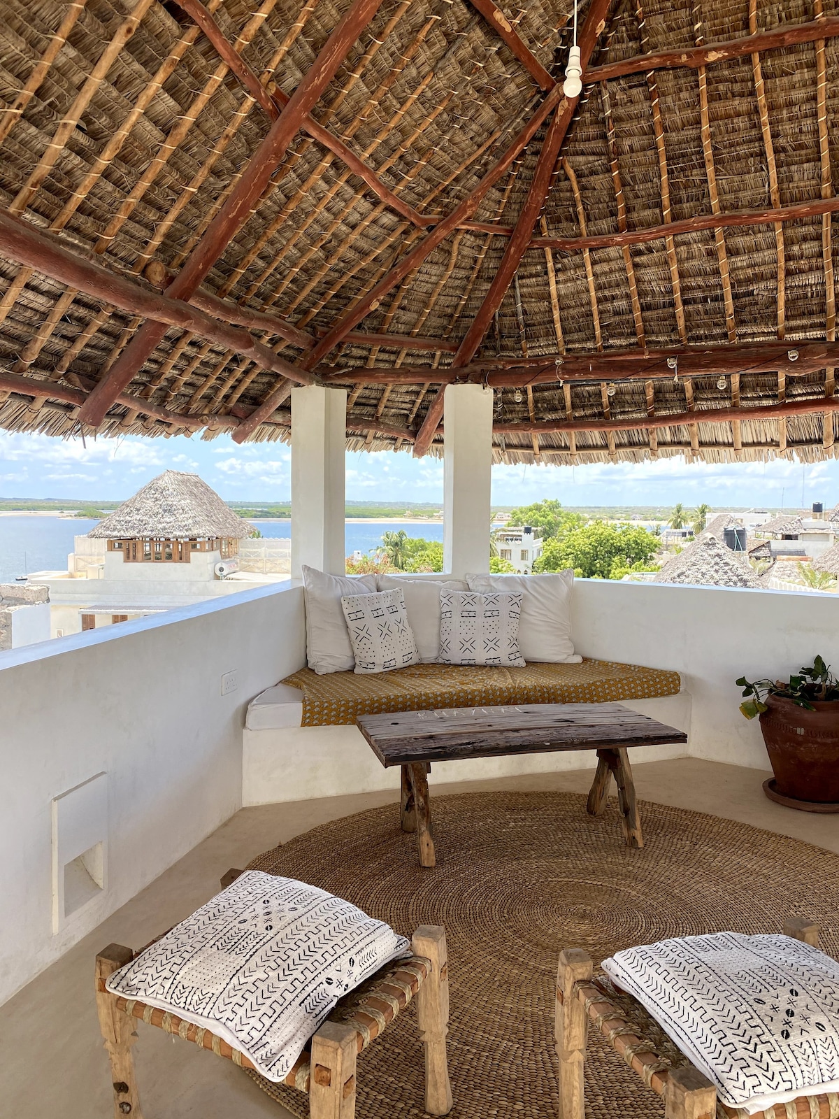 Beautiful Rooftop Apartment