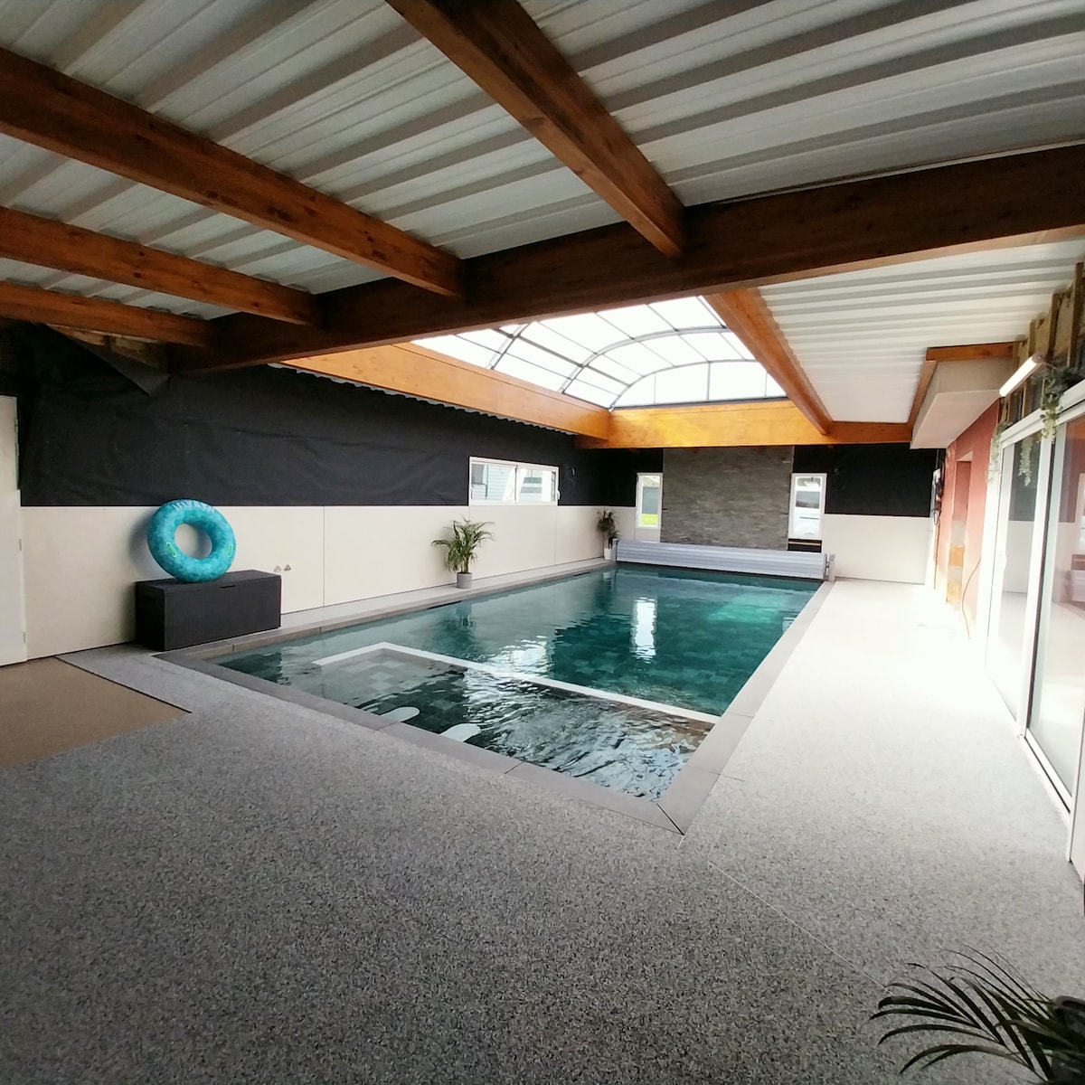 Maison 8 pers avec piscine Malestroit LaLaLande