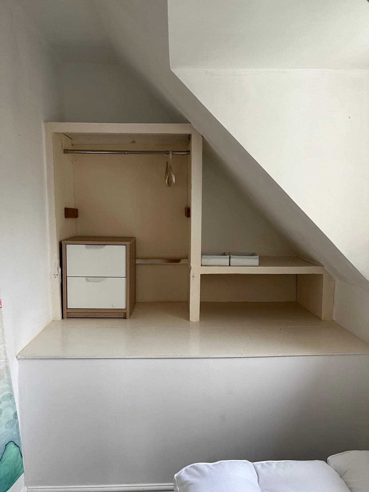 Single room in shared flat Loughton