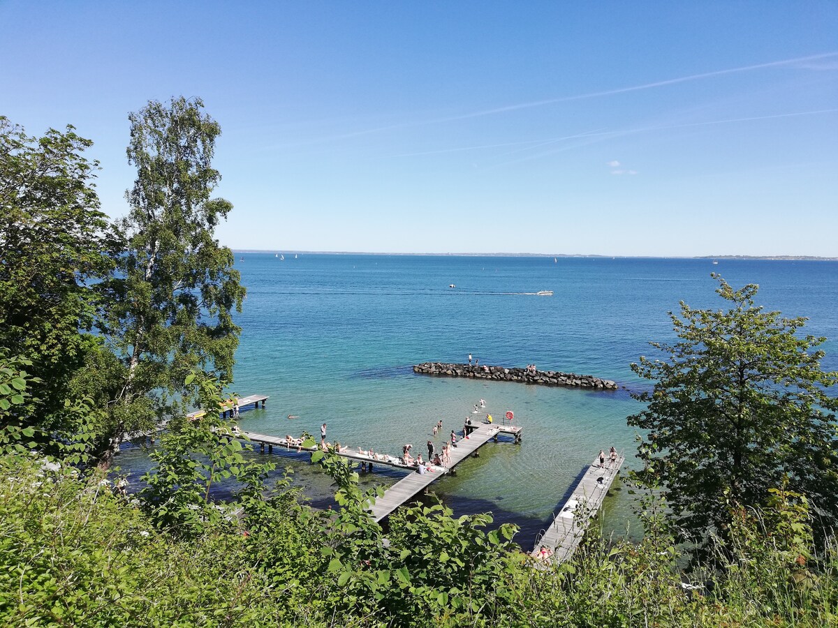 Hus med dejlig terrasse