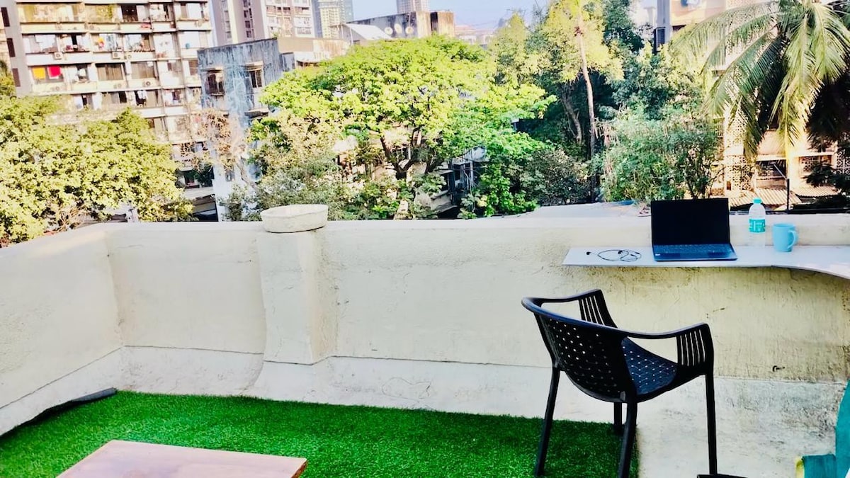 Affordable Private Bachelor Terrace Pad