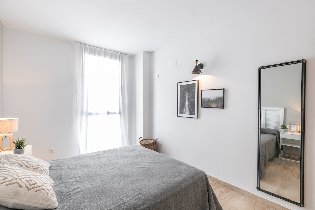 2 Bedrooms Apartment