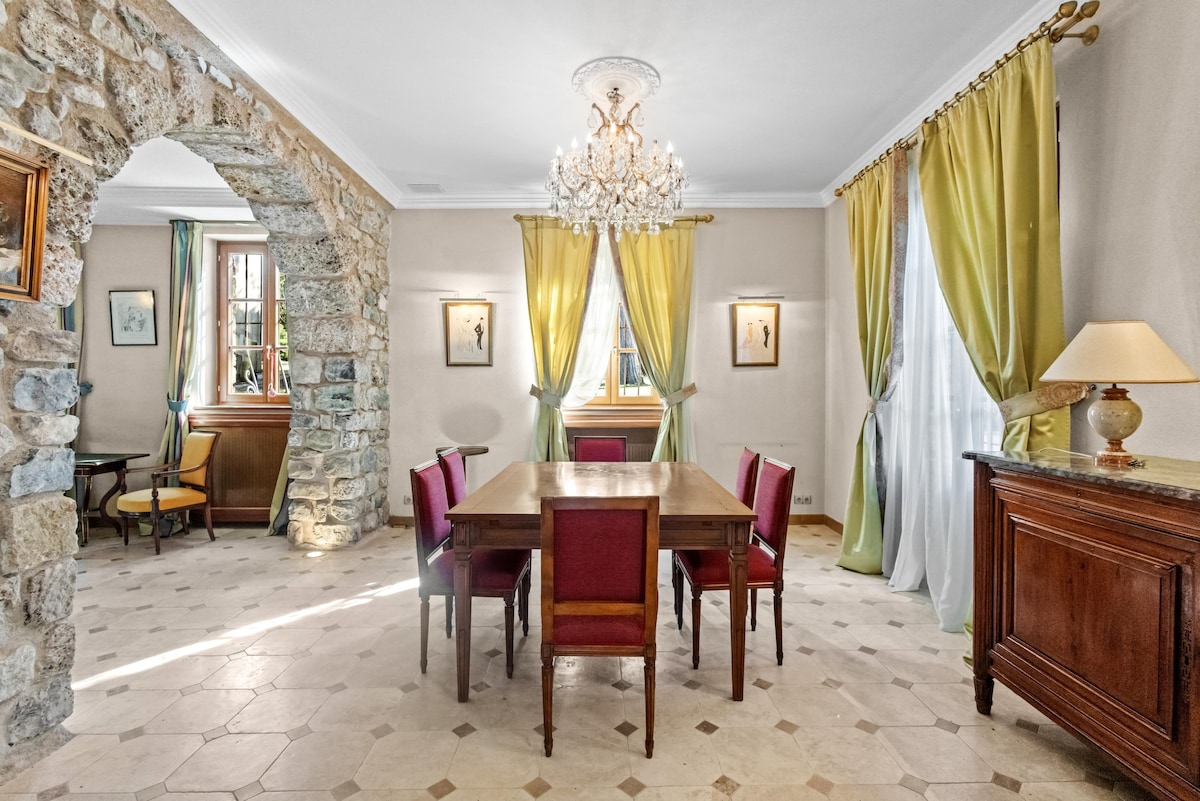 Tranquil Historic 6-beds Villa Sospel