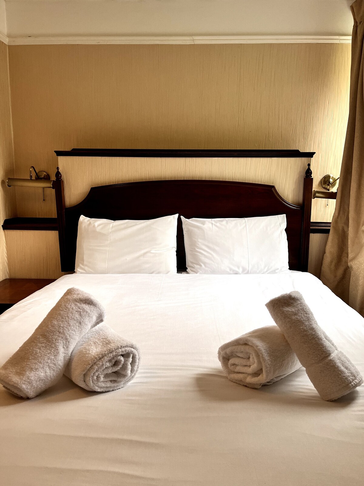 Mountford Hotel - Double Room