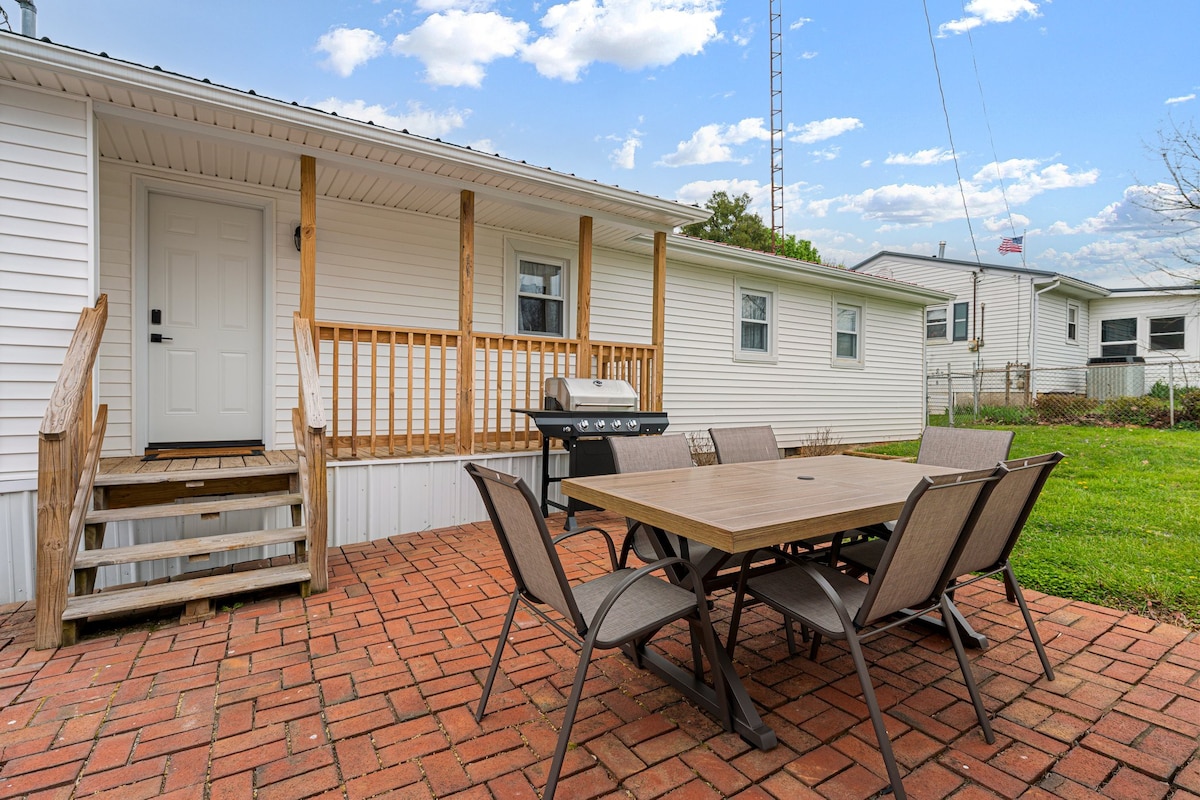 Cozy Cottage just minutes from Mammoth Cave