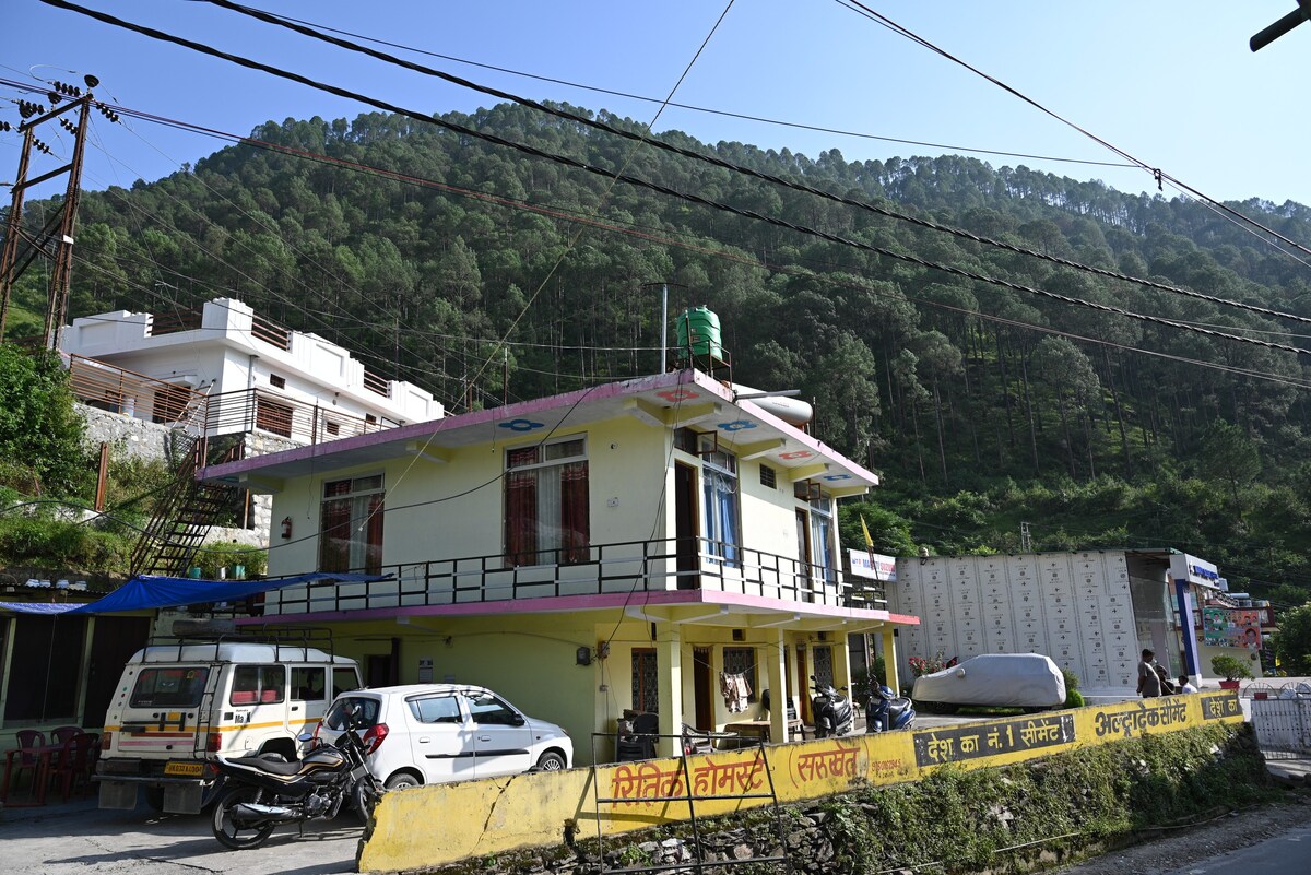 Ritik Home Stay, Barkot