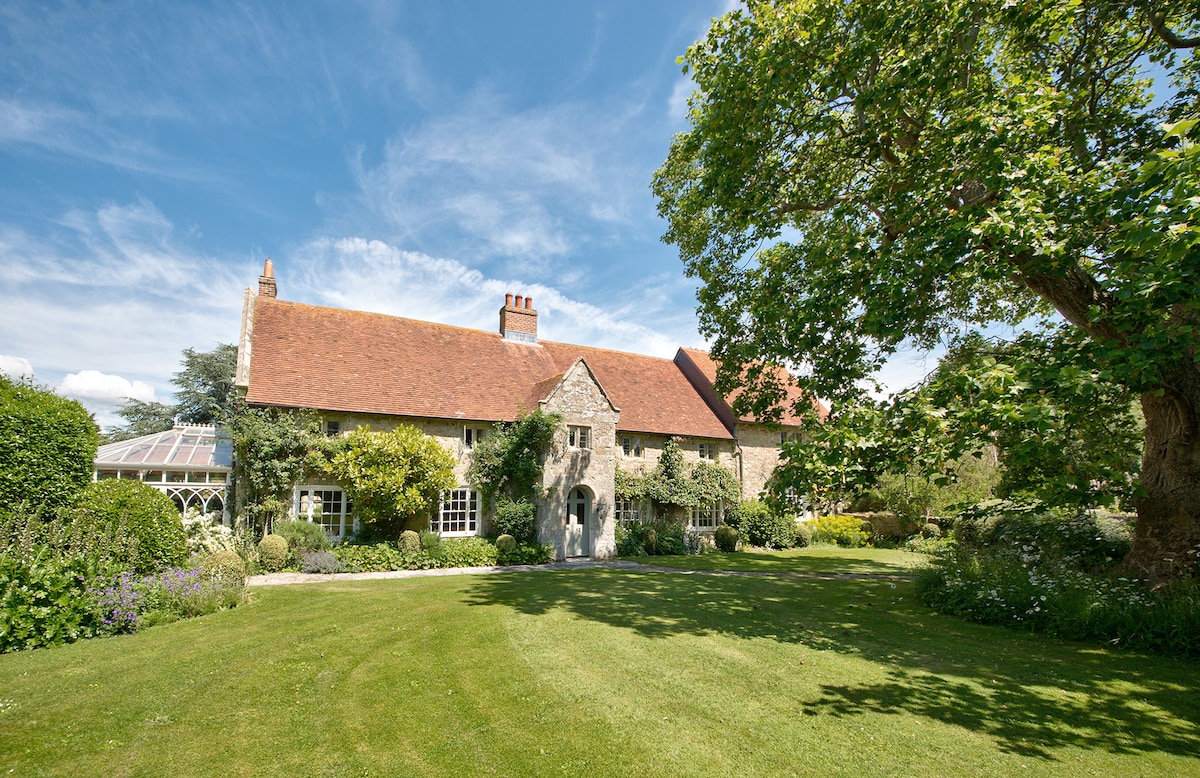 Luxury Boltholes | Manor House