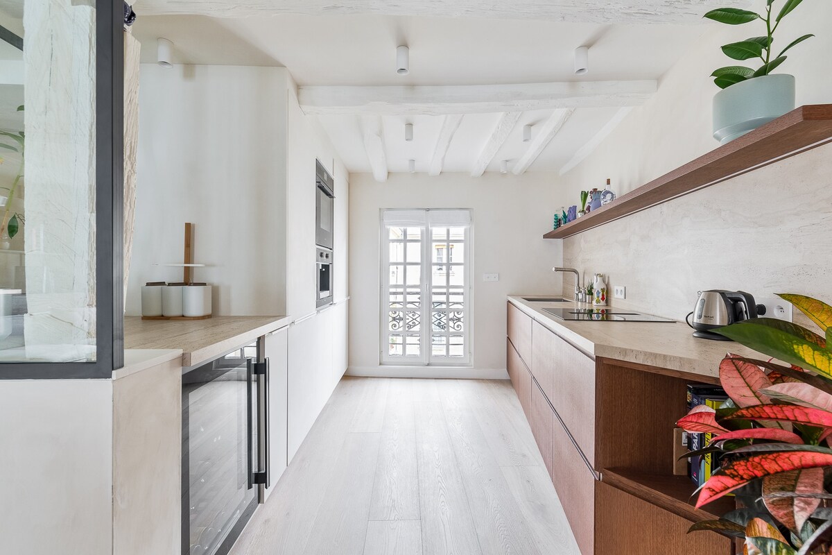 Unique Duplex avec toit terrasse - Marais Paris 4e