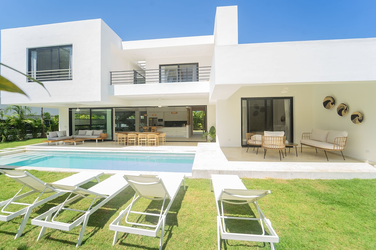 Luxury house 2 close Las Ballenas beach