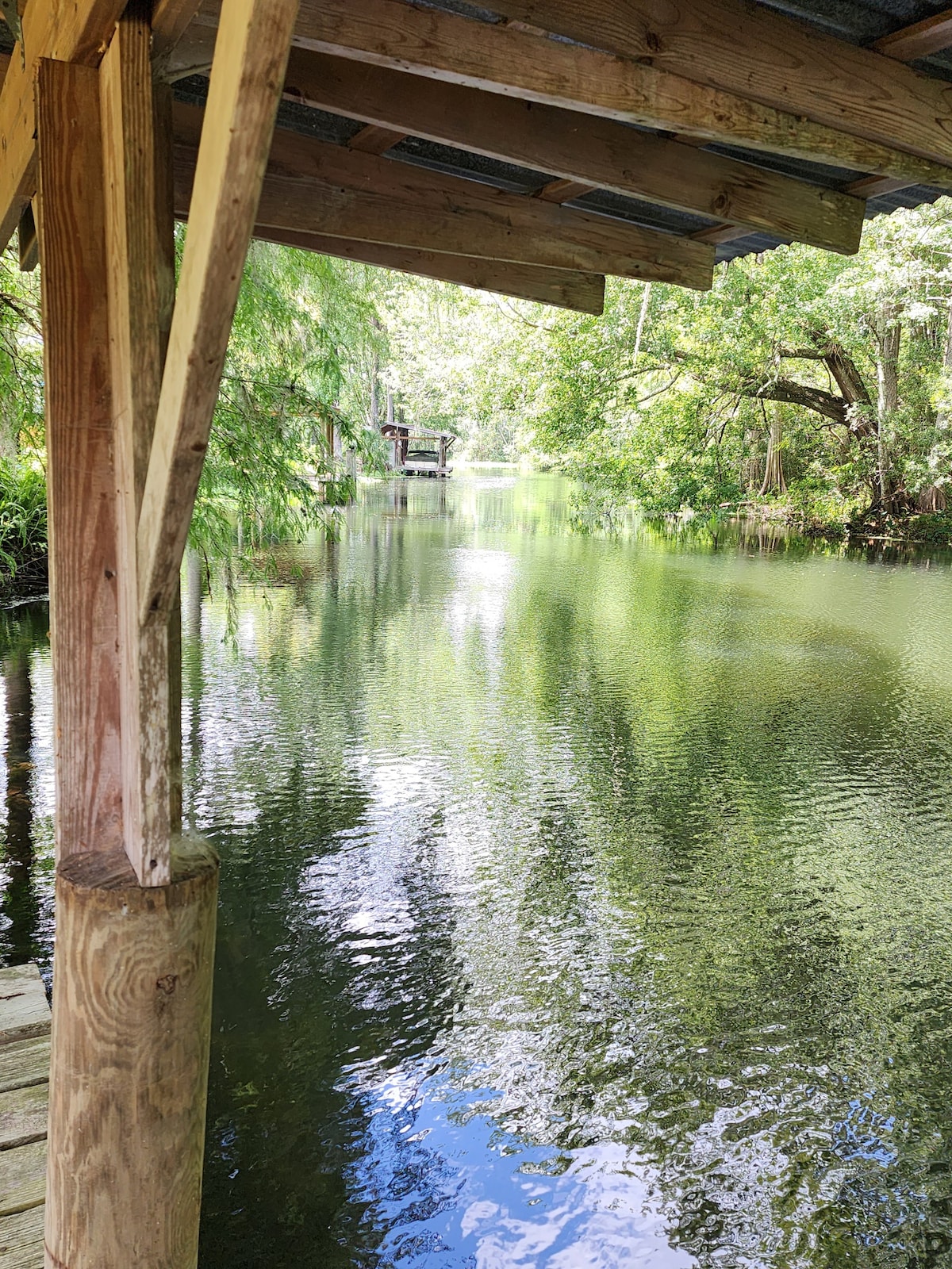 River Garden Inn a Riverfront Retreat