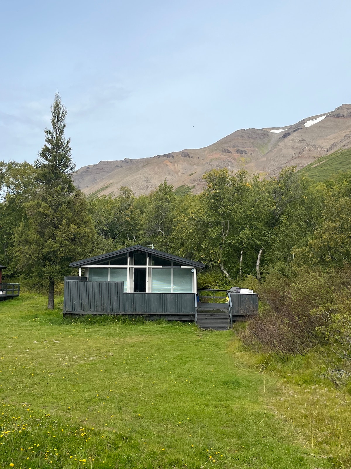 阿克雷里（ Akureyri ）附近的乡村