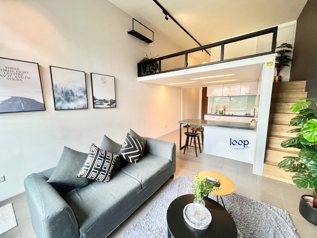 EST Studio Loft by Loop Suites @ Midvalley |孟沙