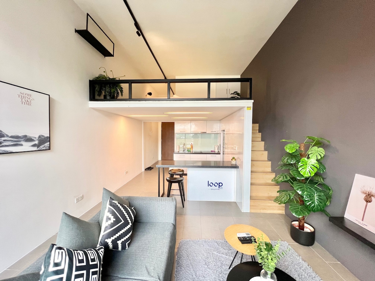 EST Studio Loft by Loop Suites @ Midvalley |孟沙