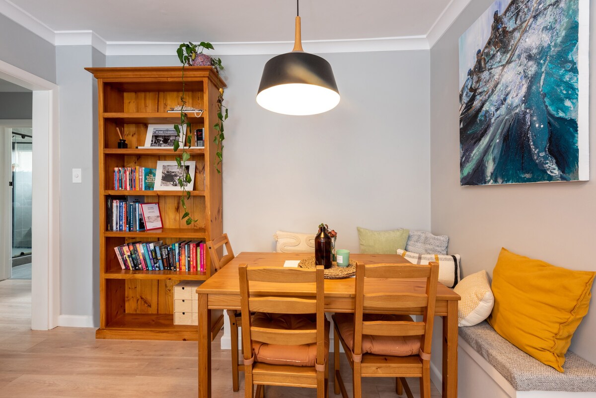 Homely & Cozy 1-Bed Unit in Leafy Hawthorn