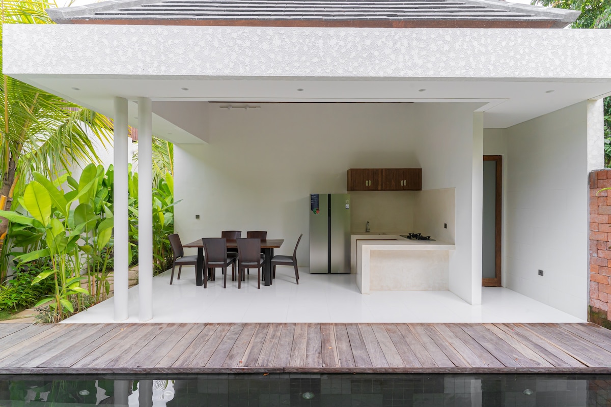 2 Bedroom Villa private poolTropical Style in Ubud