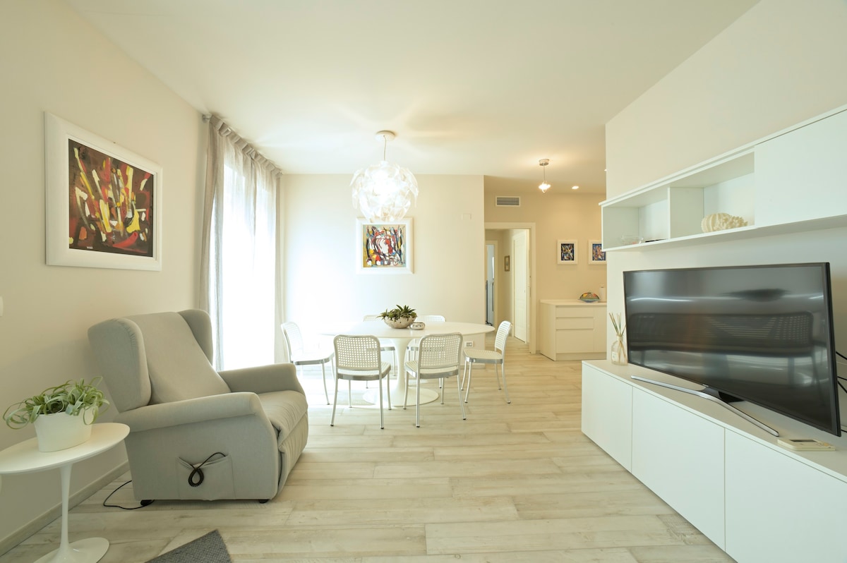 luxury apartament vista mare alassio per 6 persone