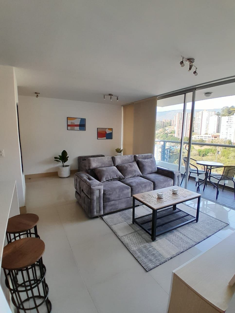 Moderno apartamento, Palmas-Poblado