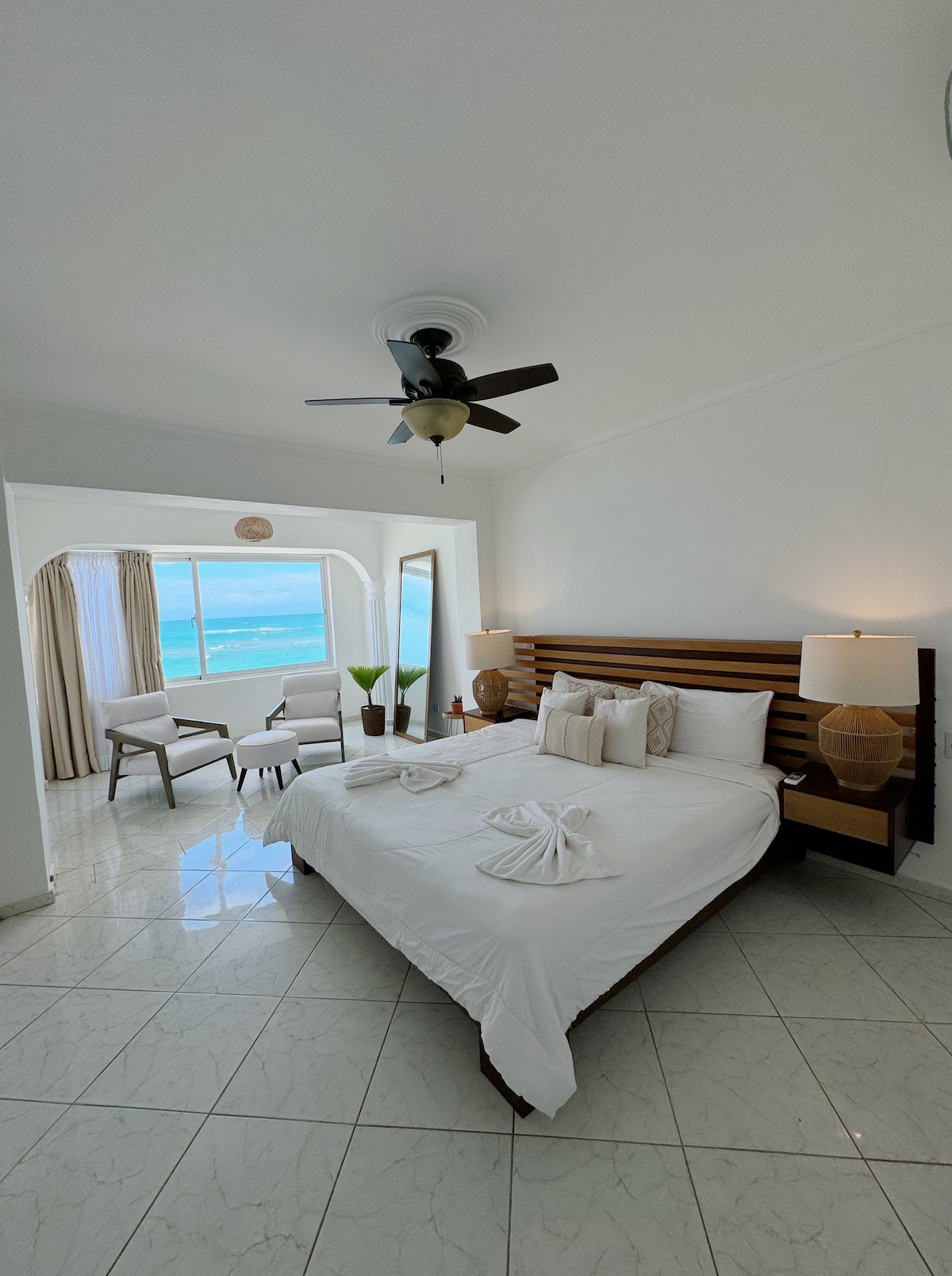 Two-bedroom Ocean View Apartment