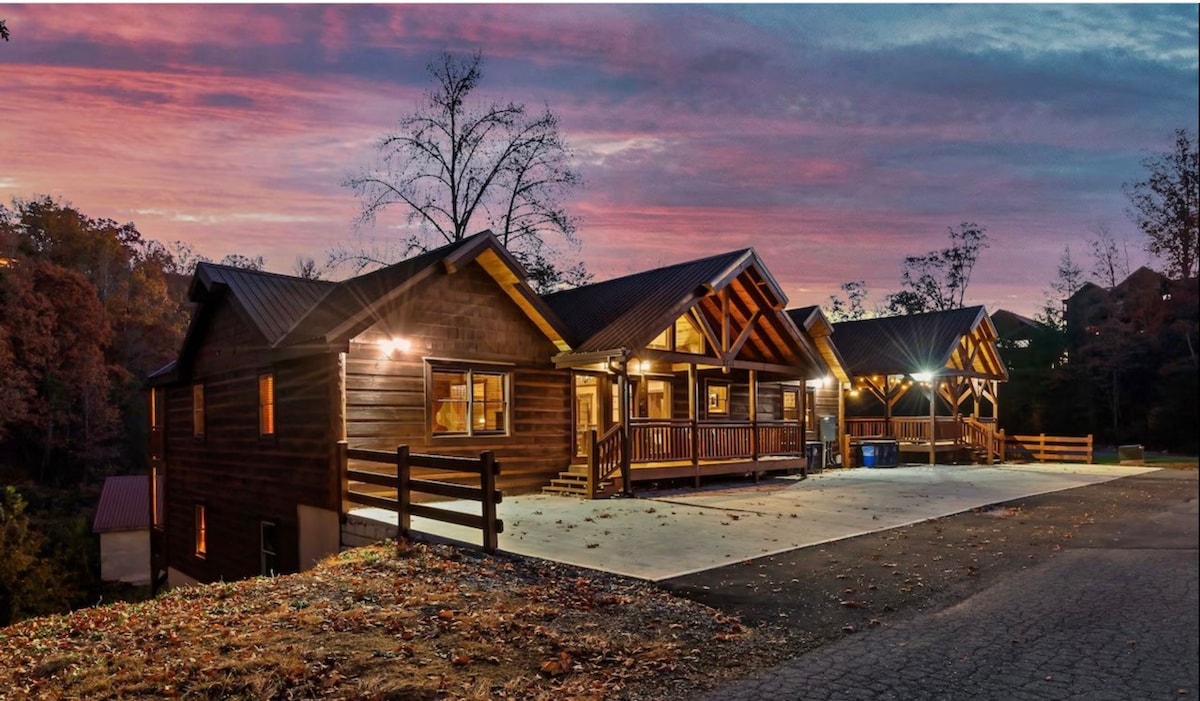 Black Fox Lodge Luxury Cabin