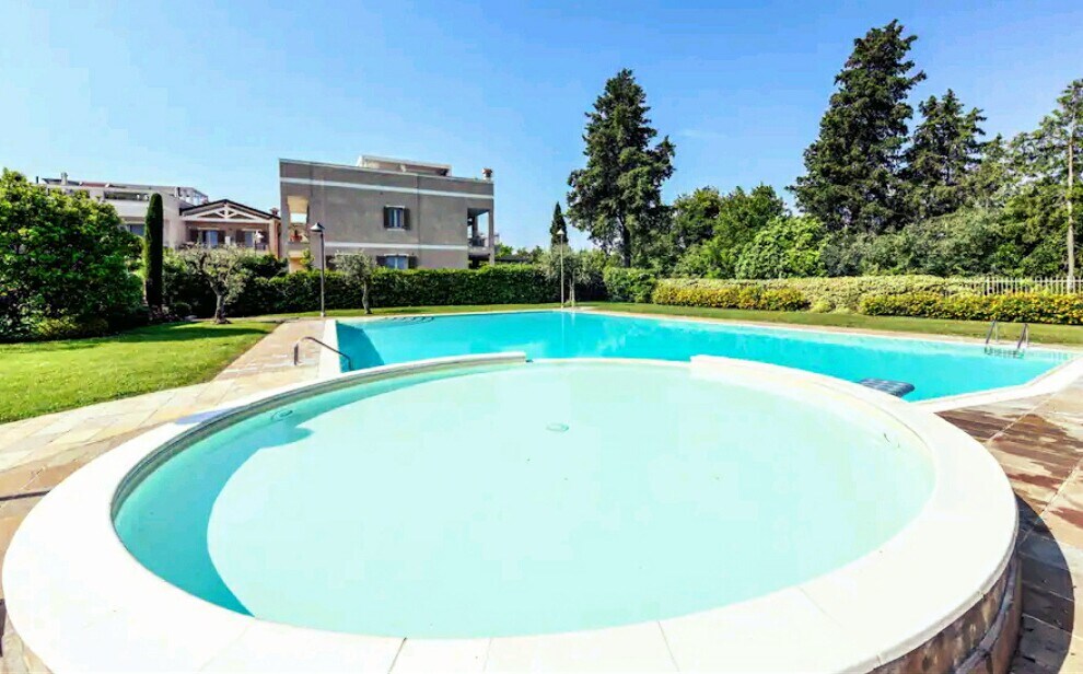 Enchanting Garda -  appartamento con piscina