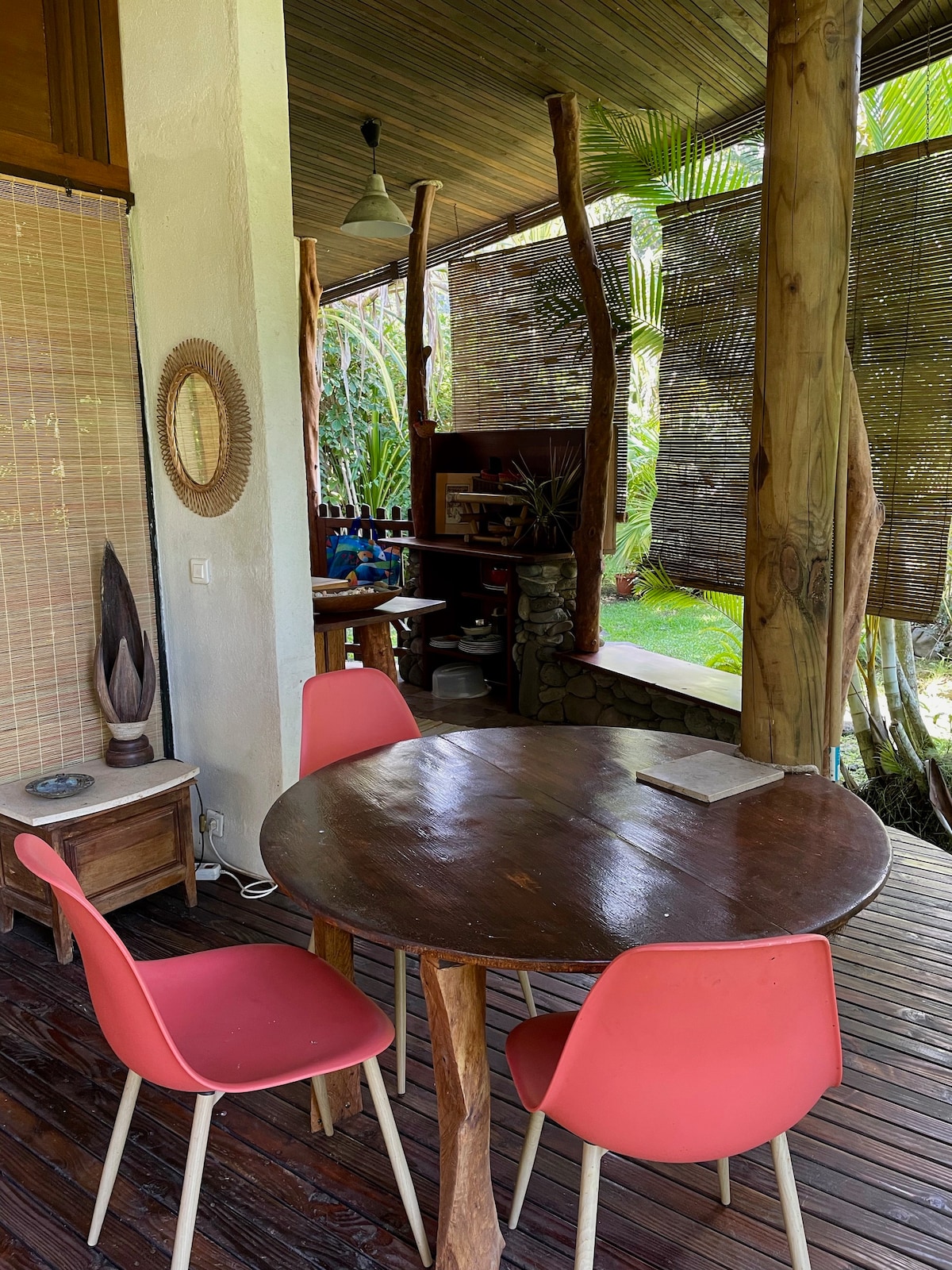 Une jolie cabane de luxe à Tahiti iti