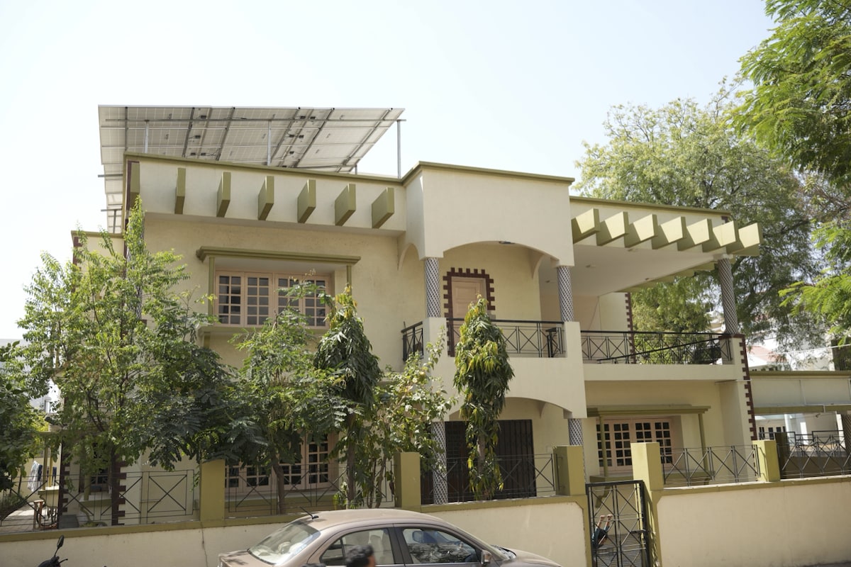 Bungalow in Vidyanagar, Anand