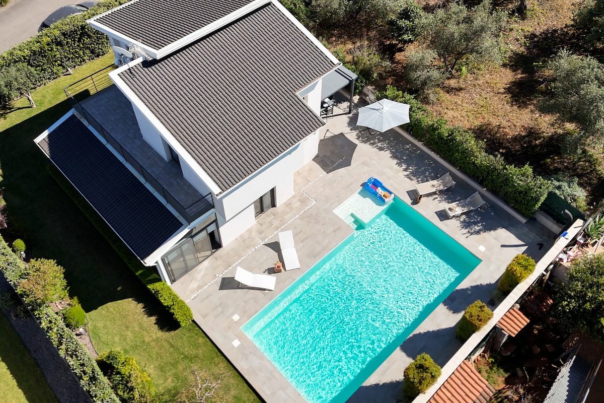 Luxury villa Taravilla with pool