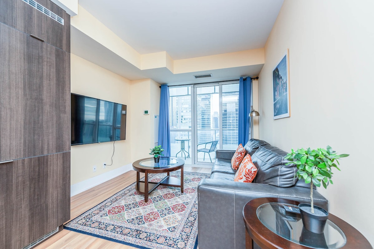 Ideal - 2BR & 2BTH - Higher Floor CN Tower View