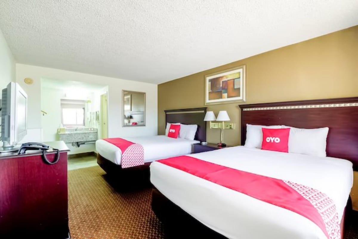 Hotel Eloy/ Casa Grande near I-10 2 Queen Bed