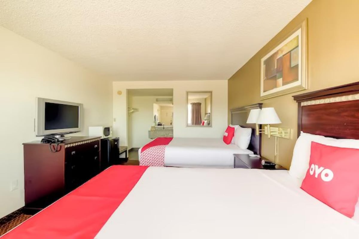 Hotel Eloy/ Casa Grande near I-10 2 Queen Bed