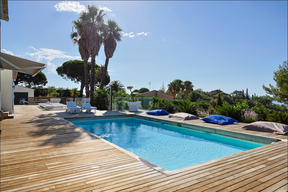 Villa avec piscine et vue mer à Sainte-Maxime