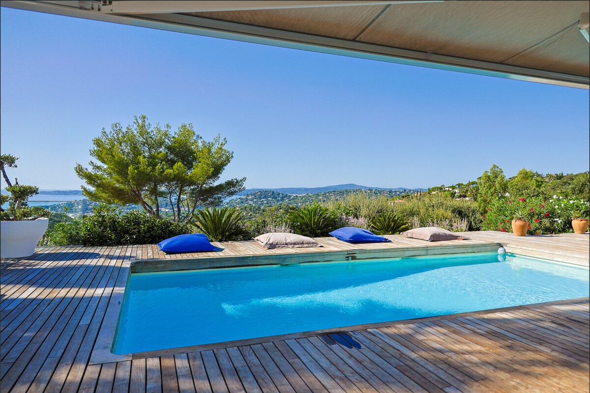 Villa avec piscine et vue mer à Sainte-Maxime