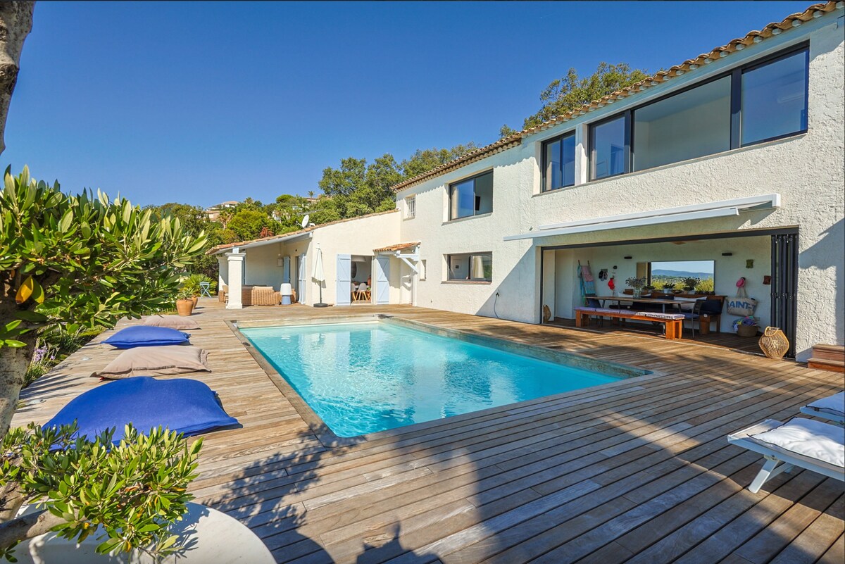 Villa avec piscine et vue mer à Sainte-Maxime