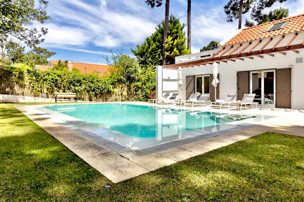 Amazing Villa, Pool,  Aroeira /Villa da Oliveira