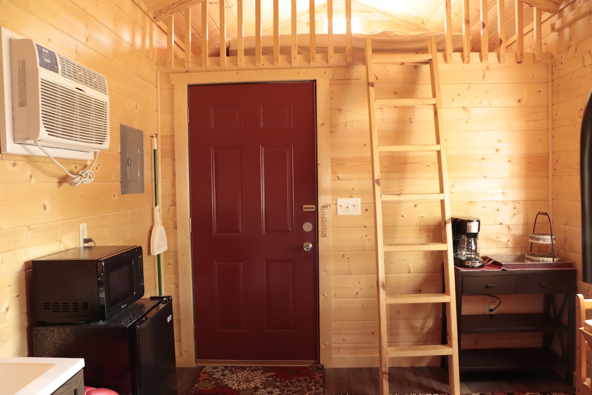 Small Cabin