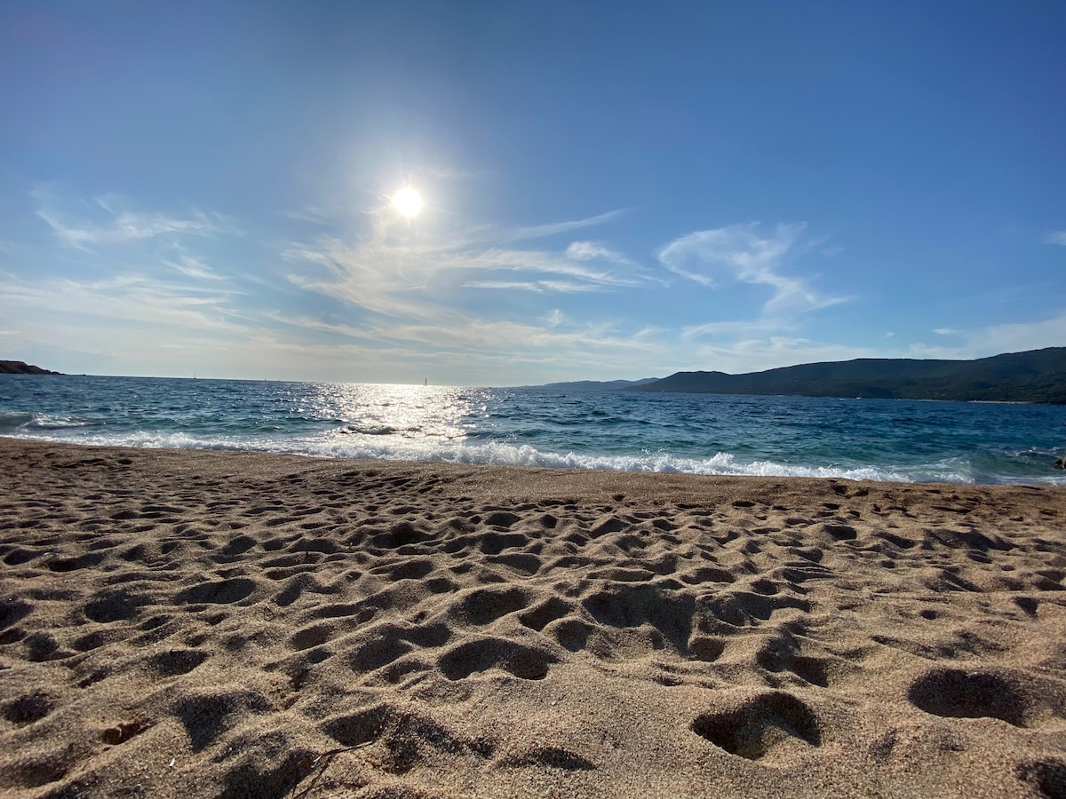 Bel appartement T3 vue mer 5 min des plages à pied