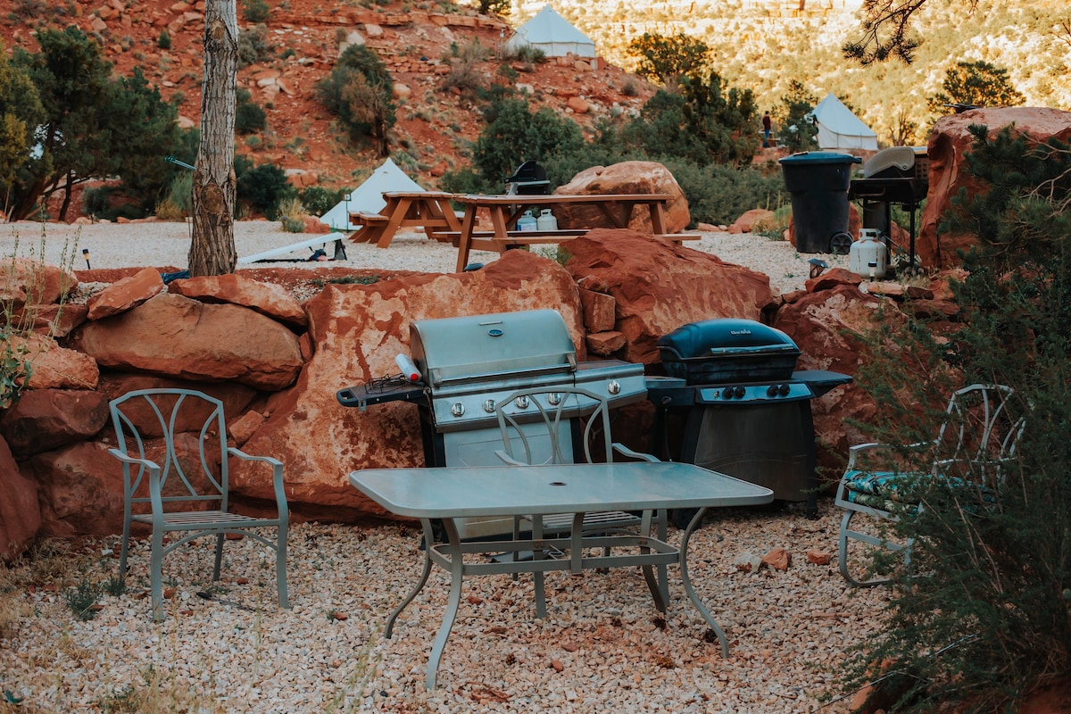 Glamping Tent Near Zion National Park - 2 Beds