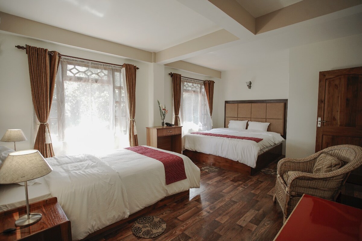 Suite Deluxe Premium Room Kalimpong