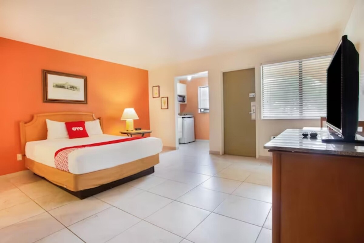 Casa Loma Motel Cape Coral King Bed Accessible