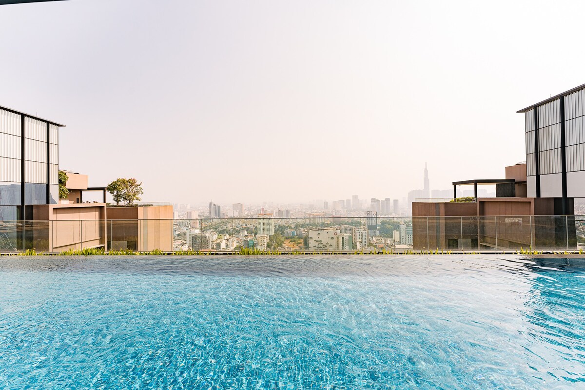 2BR@MarQ Dist1 Prime Condo_Sky Pool/Gym/Sauna/BBQ