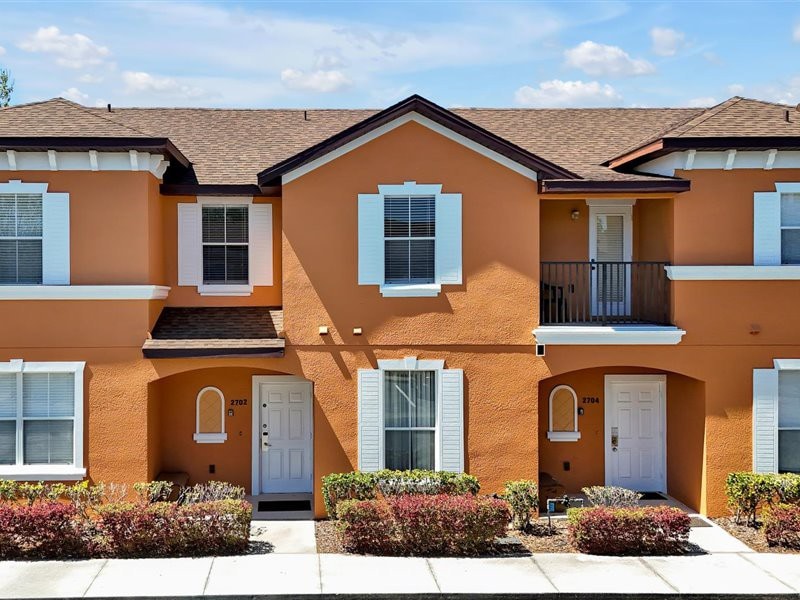 Four Bedroom Townhouse at Regal Oaks